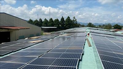 Khuyến khích phát triển điện mặt trời mái nhà tự sản, tự tiêu dùng tại chỗ