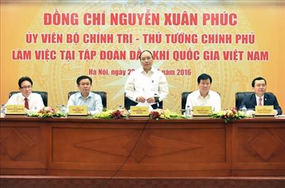 Thủ tướng Nguyễn Xuân Phúc làm việc với Tập đoàn Dầu khí Việt Nam