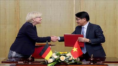 Đức hợp tác cùng Việt Nam hướng tới “tăng trưởng xanh”