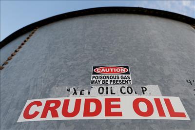 Biến thể Omicron đã khiến giá dầu tăng trở lại