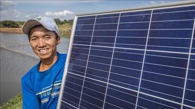 Kết hợp nuôi trồng thủy sản với điện mặt trời tại đồng bằng sông Cửu Long