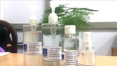 Viện Dầu khí Việt Nam sản xuất nước rửa tay khô sát khuẩn phòng dịch