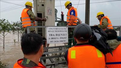 PC Hà Tĩnh: Nỗ lực cấp điện trở lại cho nhân dân sau mưa lũ