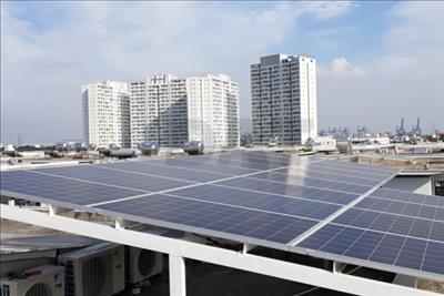 Phát triển điện mặt trời áp mái trong khu công nghiệp ở TPHCM