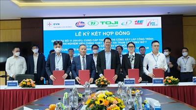 Ký hợp đồng 2 gói thầu dự án truyền tải phục vụ nhập khẩu điện từ Lào