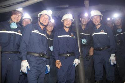 Kiểm tra sản xuất hầm lò tại Công ty than Quang Hanh