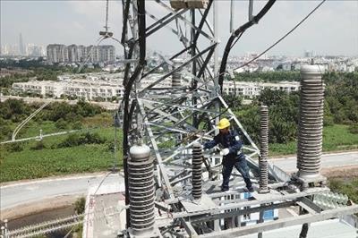 EVNHCMC đóng điện đường dây 220 kV Cát Lái – khu công nghệ cao