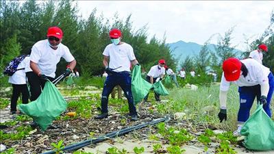 Đà Nẵng tiếp nhận hỗ trợ về bảo vệ nguồn nước và quản lý rác thải nhựa