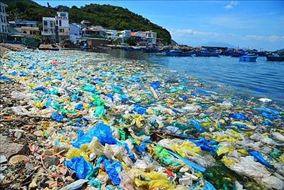 Thủ tướng kêu gọi giảm rác thải nhựa vì môi trường bền vững