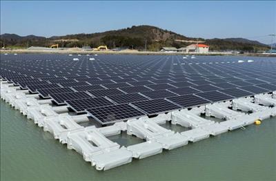 Trung Quốc thúc đẩy phát triển điện mặt trời
