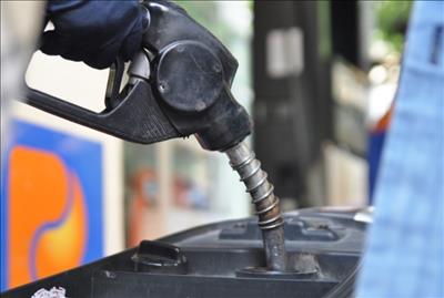 Giá xăng dầu lại giảm sâu liên tiếp