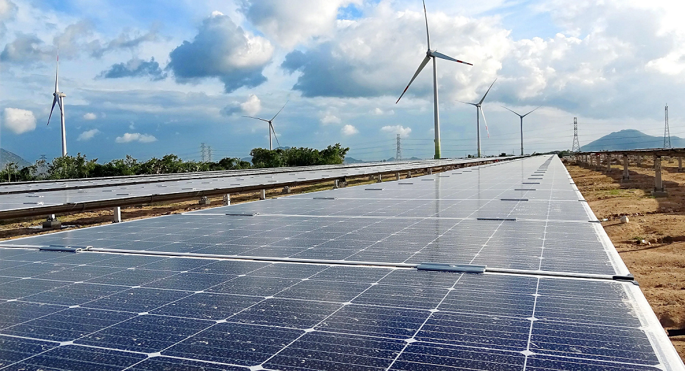 Phát triển các nguồn năng lượng tái tạo để triển khai kết quả Hội nghị COP26
