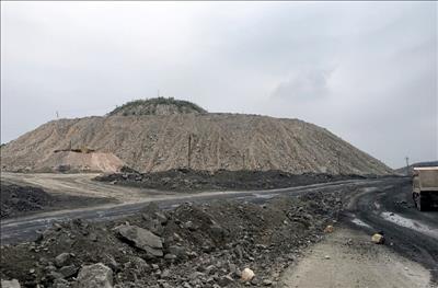 Quảng Ninh: Lợi ích kép từ việc tận dụng đất đá thải mỏ