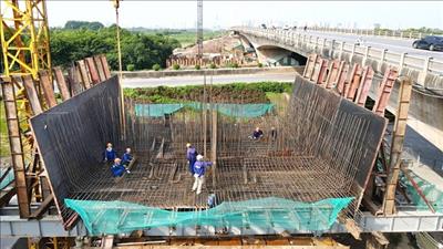 Các công trình, dự án tại Hà Nội được thi công trở lại