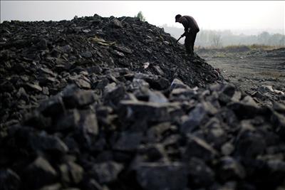 Trung Quốc đốt nhà máy điện than khổng lồ trước lời kêu gọi cắt giảm