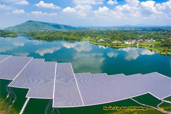Lâm Đồng chấp thuận Dự án Điện mặt trời nổi KN buôn Tua Srah trên 7.740 tỷ đồng 