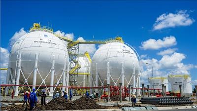 PV GAS tiếp tục làm chủ ngành công nghiệp khí đầy tiềm năng
