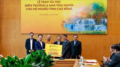 “Bầu Hiển” ủng hộ 5 tỷ đồng xây điểm trường và nhà tình nghĩa tại Cao Bằng