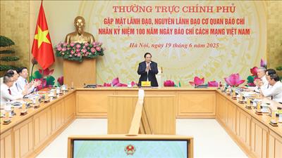 Thủ tướng: Báo chí cách mạng tiếp tục phát huy truyền thống trăm năm với “tâm sáng - lòng trong - bút sắc”