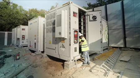 Hợp tác thúc đẩy phát triển pin lưu trữ năng lượng và AI cho hạ tầng điện
