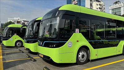 TPHCM đưa thêm 58 xe buýt điện vào khai thác