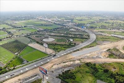 Cao tốc Trung Lương - Mỹ Thuận thông xe vào năm 2020