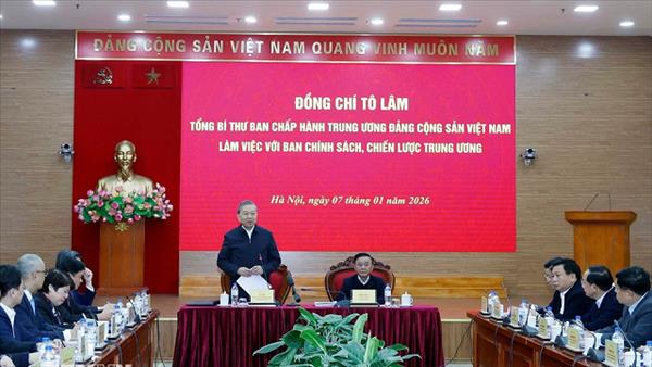 Tổng Bí thư Tô Lâm: Khơi dậy khát vọng cống hiến, vươn lên của dân tộc bằng tri thức và sáng tạo