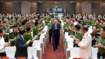 Tổng Bí thư: Gắn kết chặt chẽ học tập, làm theo Bác với xây dựng lực lượng Công an nhân dân