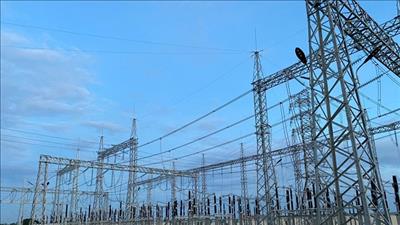 Chính phủ quy định việc chuyển giao công trình điện là tài sản công sang EVN