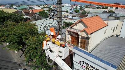 EVNCPC giảm hơn 34 tỷ đồng tiền điện cho khách hàng trong tháng 6