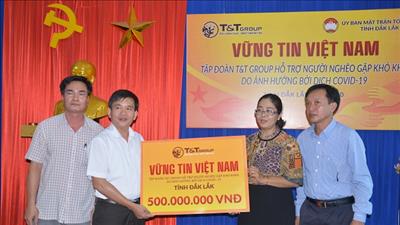Tập đoàn T&T Group hỗ trợ Đắk Lắk 500 triệu đồng khắc phục hậu quả dịch bệnh