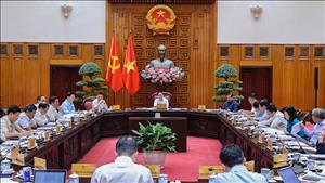 Thủ tướng: Tiếp tục đổi mới tư duy, cách làm trong đầu tư công, tập trung cho các dự án 