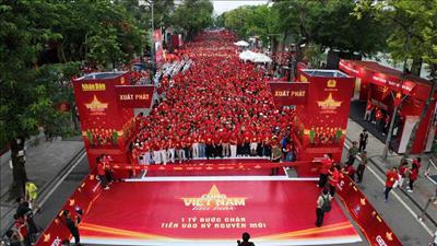 Phát động chương trình đi bộ trên toàn quốc “Cùng Việt Nam tiến bước”