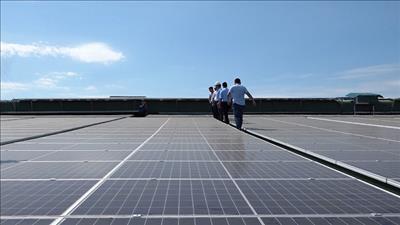 Khánh thành công trình điện mặt trời mái nhà lớn nhất Quảng Bình