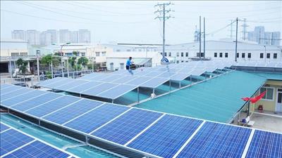 Khuyến khích ứng dụng và phát triển điện mặt trời mái nhà trên địa bàn Thủ đô