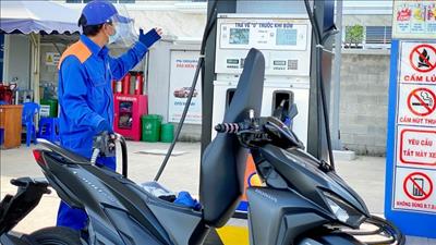 Bảo đảm nguồn cung và điều hành giá xăng dầu phù hợp tình hình thực tế