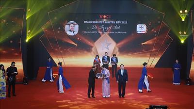 Chủ tịch HĐTV EVNNPC được vinh danh Doanh nhân tiêu biểu Việt Nam 2022
