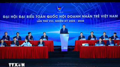 Thủ tướng: Doanh nghiệp, doanh nhân trẻ thực hiện 6 tiên phong, thi đua 6 nhất