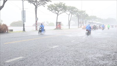 Triển khai ứng phó với mưa lớn, ngập lụt tại khu vực từ Hà Tĩnh đến Đà Nẵng