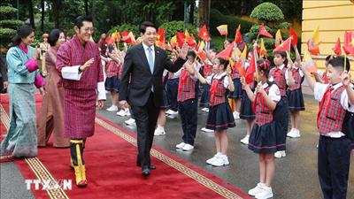 Lễ đón cấp Nhà nước Quốc vương Bhutan và Hoàng hậu thăm Việt Nam