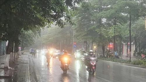 Thời tiết ngày 10/6: Nhiều khu vực có mưa dông, đề phòng lốc sét
