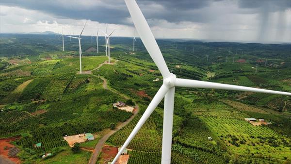Thủ tướng chỉ đạo tháo gỡ vướng mắc, khó khăn cho các dự án điện năng lượng tái tạo