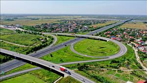 Tập trung nguồn lực để hoàn thành đúng tiến độ các dự án giao thông trọng điểm