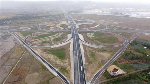 Rà soát, nâng cấp các tuyến đường bộ cao tốc đã đầu tư theo quy mô phân kỳ