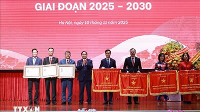 Thủ tướng: Ngoại giao góp phần giữ vững môi trường, mở rộng cục diện, nâng cao thế lực