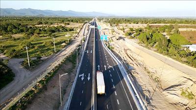 Tập trung triển khai thực hiện các dự án trọng điểm ngành giao thông vận tải