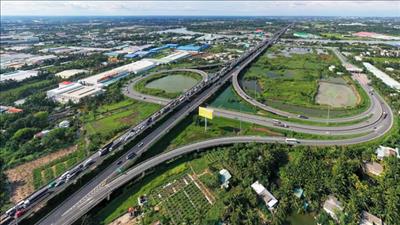 Phát triển đồng bộ các phương thức giao thông, thúc đẩy ĐBSCL phát triển bền vững