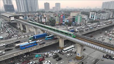 Hà Nội lên kế hoạch hạn chế lưu thông xe cá nhân, hỗ trợ chuyển đổi phương tiện giao thông xanh