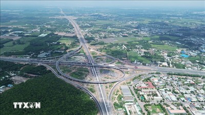 Hạ tầng tăng tốc, cơ hội hút dòng vốn quốc tế mở rộng