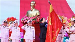 Chủ tịch nước: Hải quân cần phát huy truyền thống làm chủ vùng biển